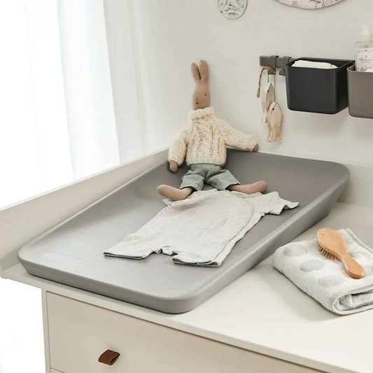 Leander - Previjalna podloga Matty™ Pearl Grey