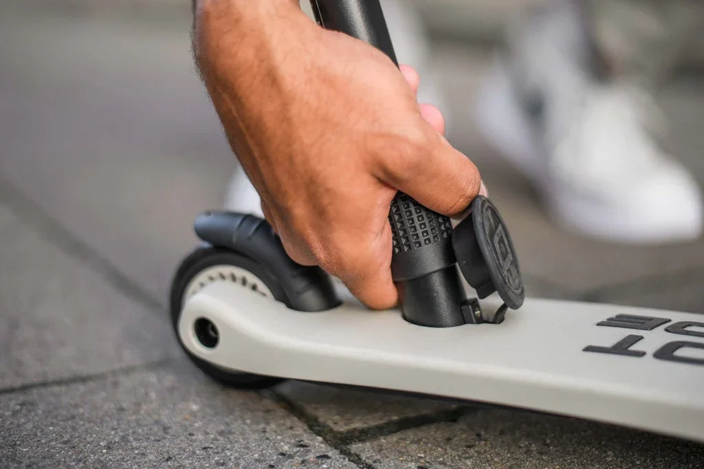 Scoot&Ride - Otroški poganjalec in skiro Highwaykick 1 Push and Go - Ash - SR00067 Luxbaby