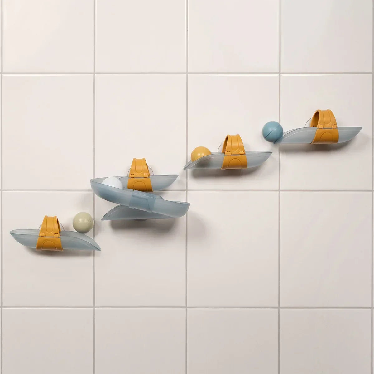 Little Dutch - Steza z žogicami za kopalno kad Blue