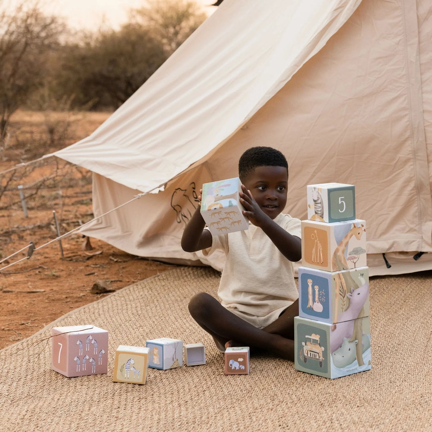Little Dutch - Piramida iz kock - Safari Friends