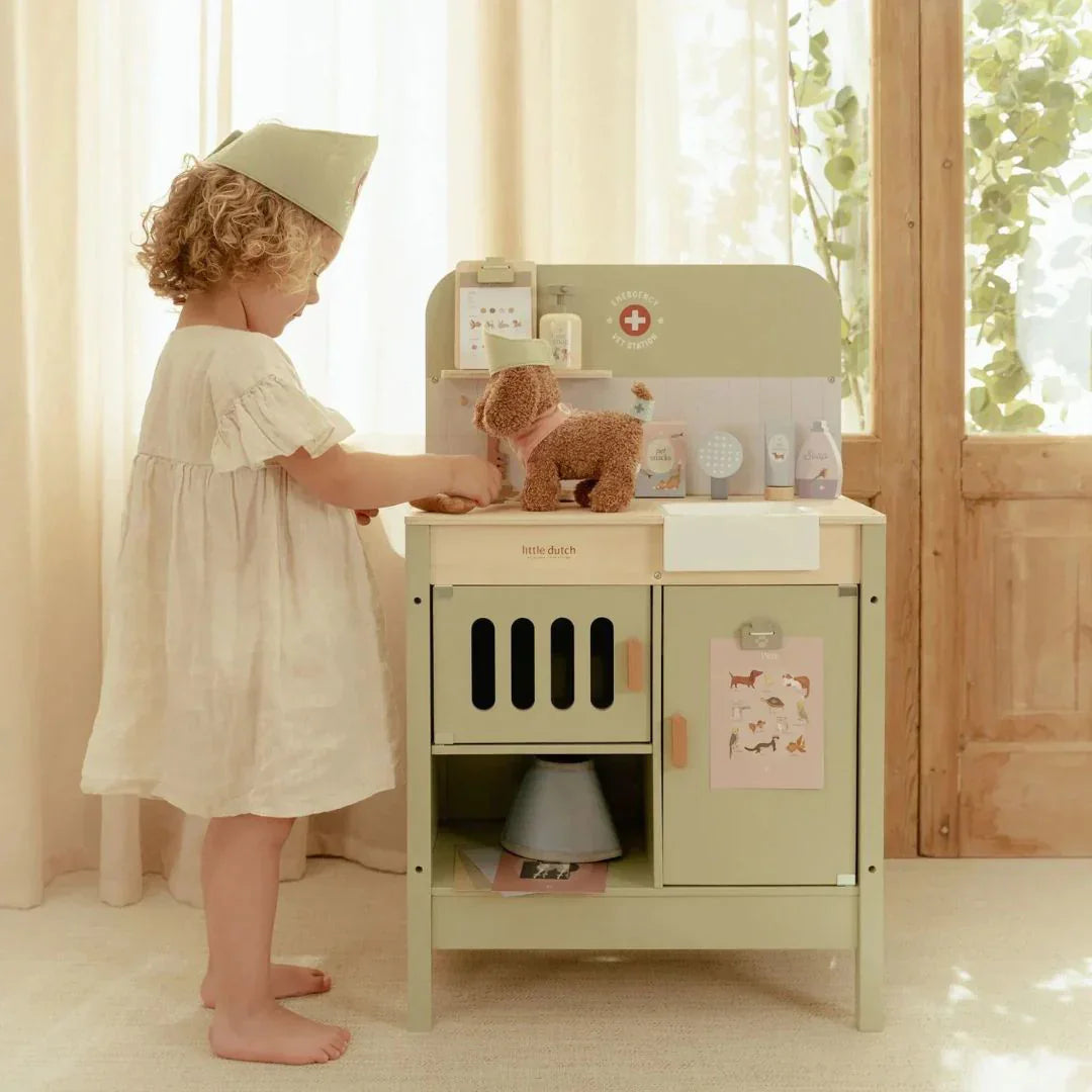 Little Dutch - Otroška lesena veterinarska ordinacija - LD2546 Luxbaby