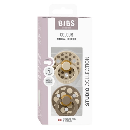 BIBS Studio - Okrogla duda Colour, lateks - Polka Vanilla/Dark Oak