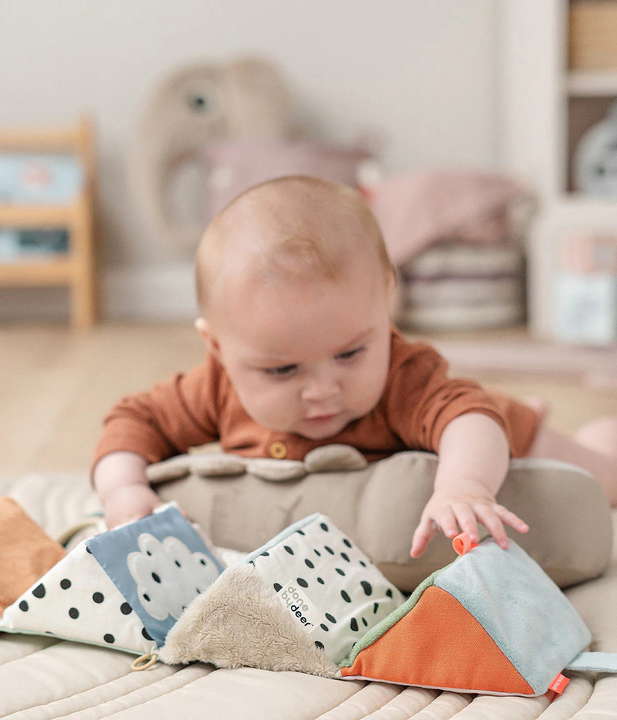 Done by Deer - Zložljiva raziskovalna kocka - Deer Friends