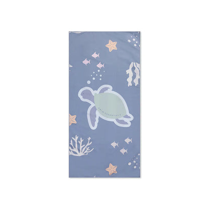 Swim Essentials - Brisača iz mikrofibre - Coral Bliss Blue (135x65 cm)