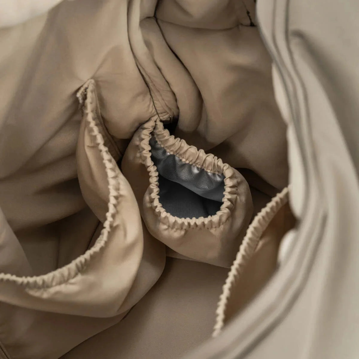 Done by Deer - Previjalna torba - Quilted Taupe