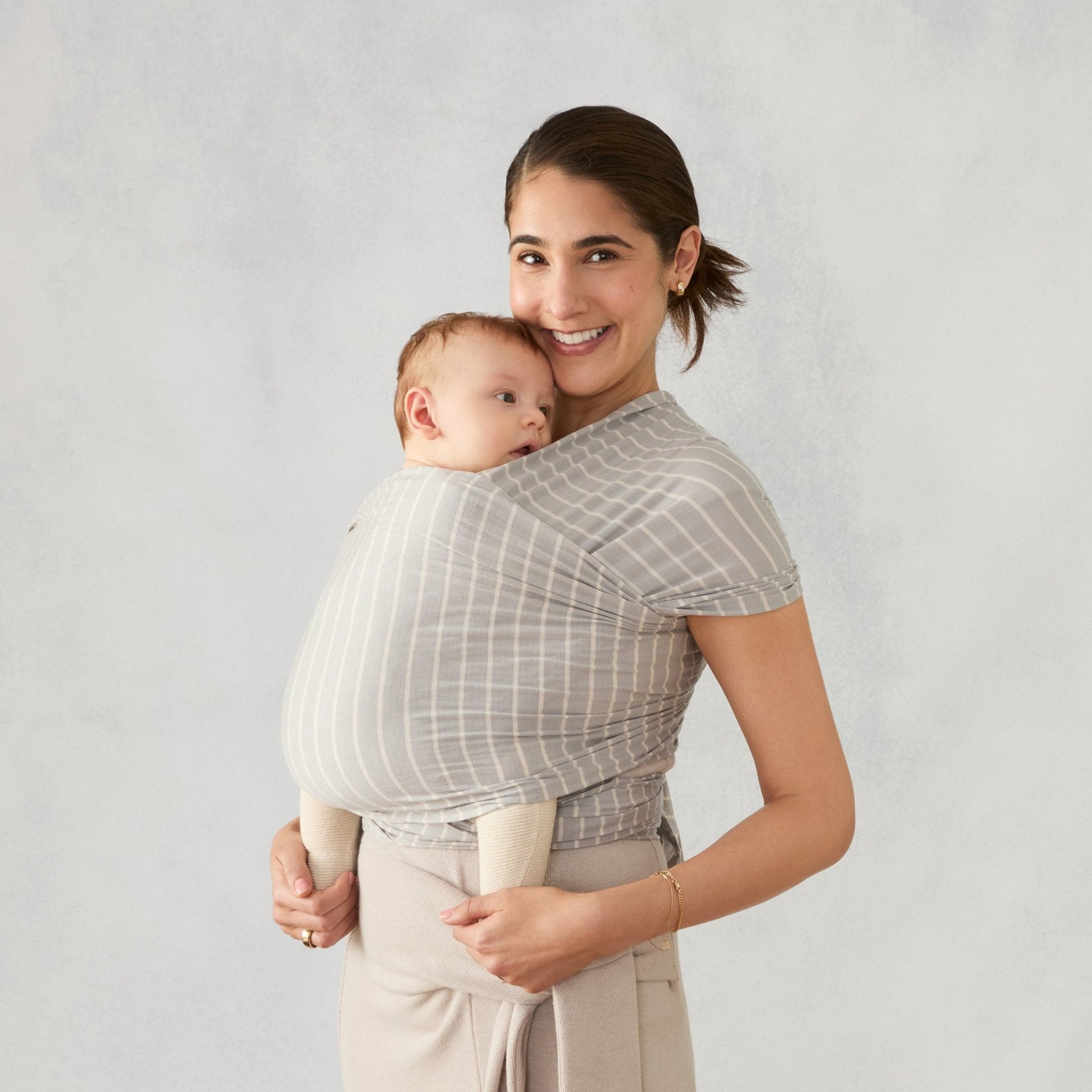 Ergobaby - Aura Wrap trak, Sustainable Knit - Grey Stripes