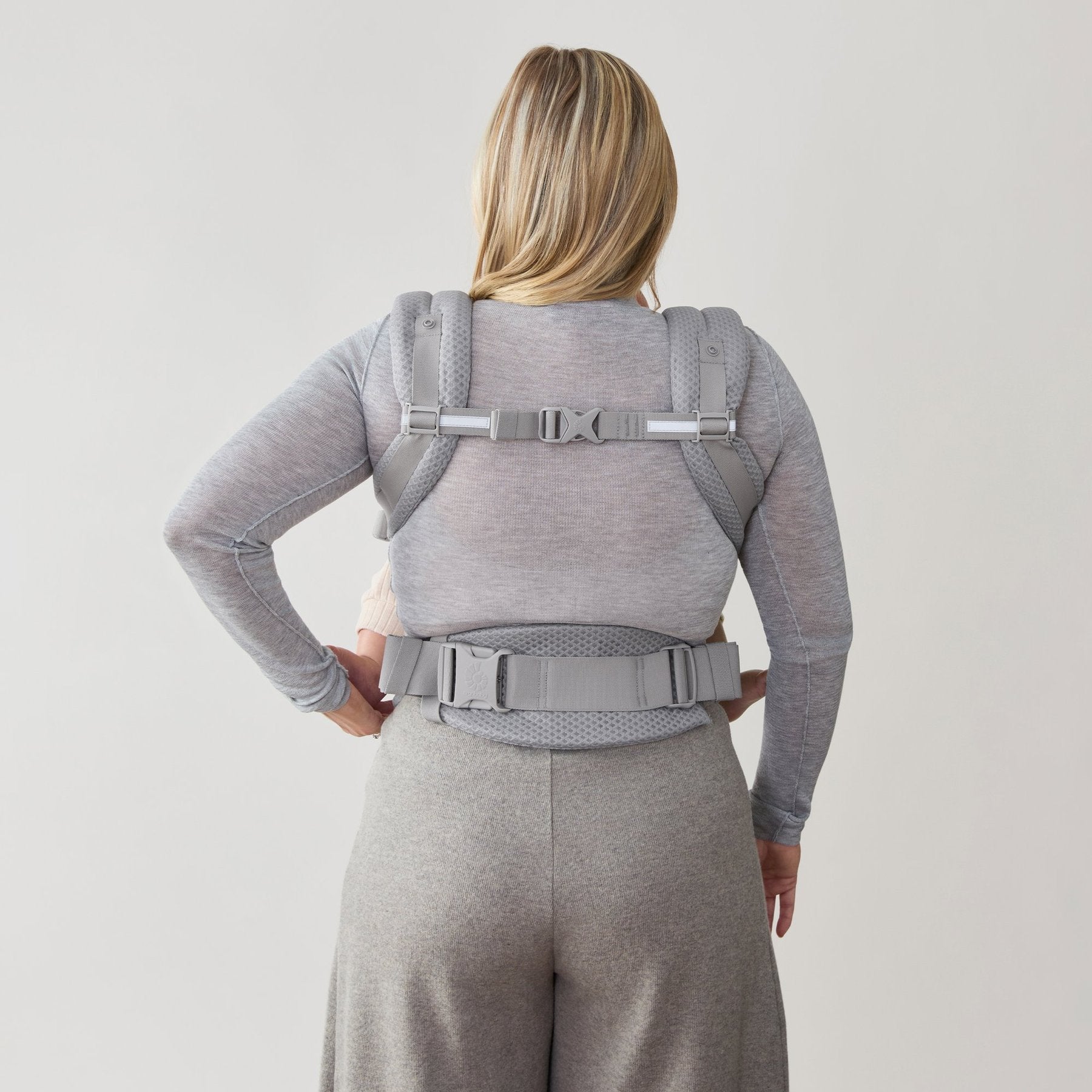 Ergobaby - Adapt Soft Flex Mesh nosilka - Pearl Grey