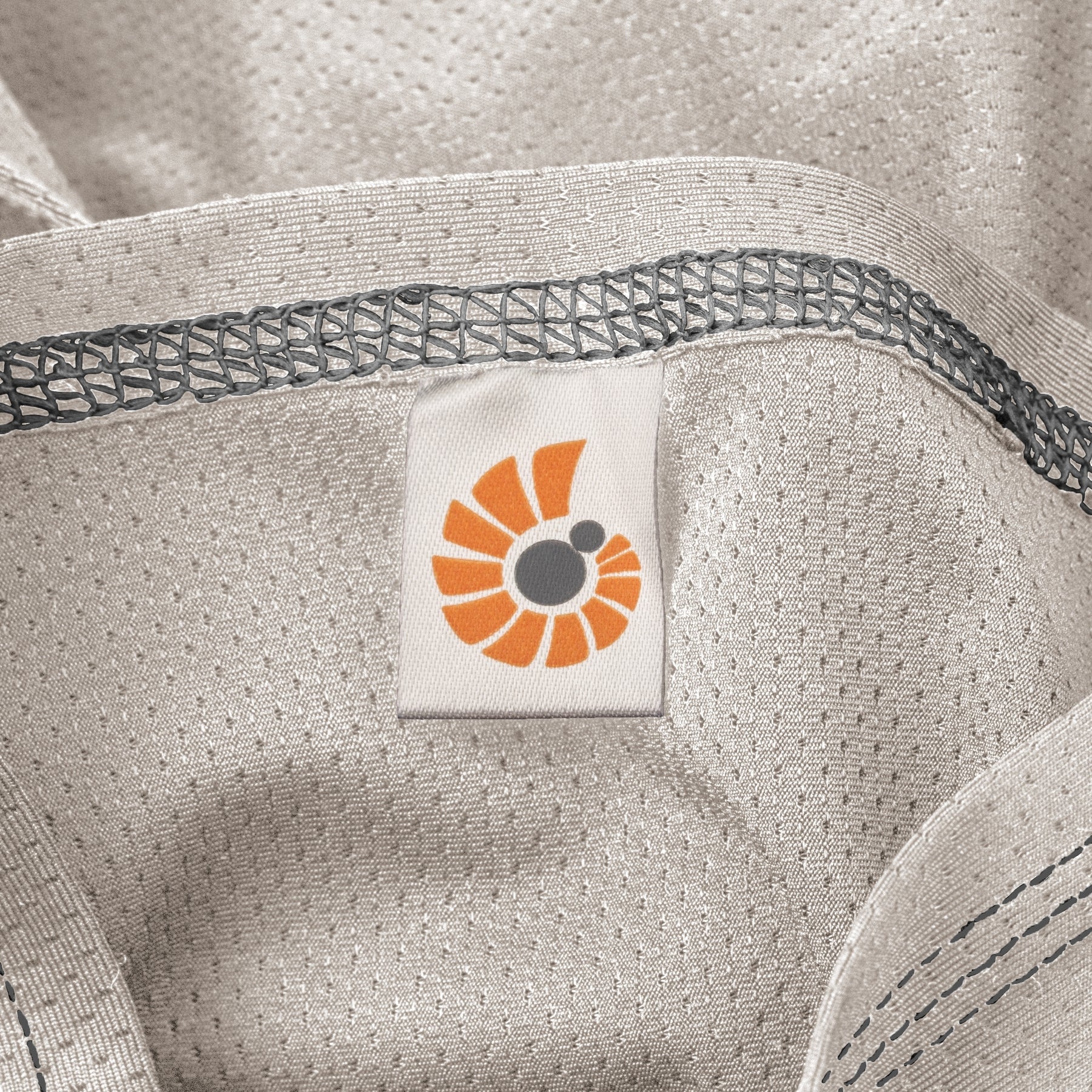 Ergobaby - Aura Wrap trak, Sustainable Mesh - Soft Grey