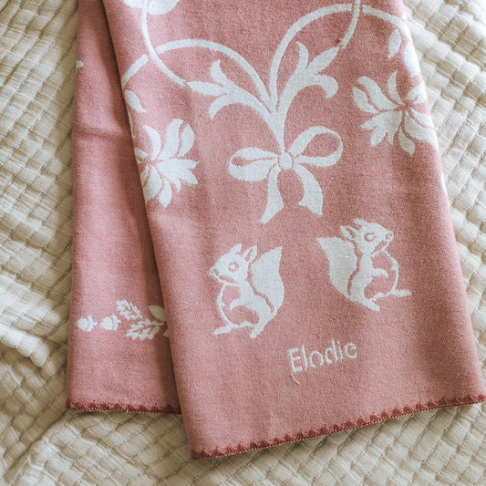 Elodie - Žakardna odejica - Mullberry Pink