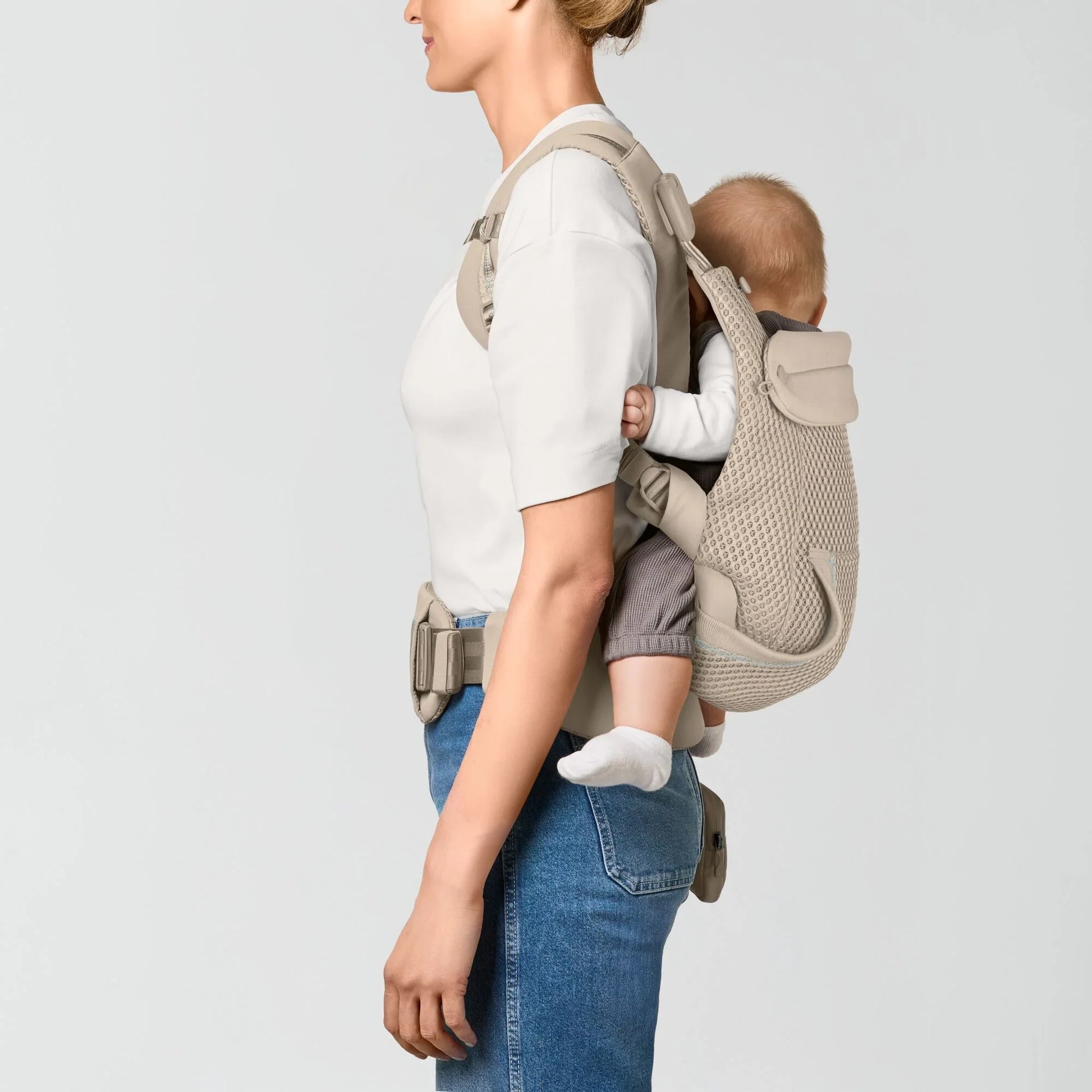 Cybex - Ergonomska nosilka Laya - Almond Beige