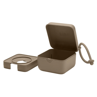 BIBS - Škatlica za dudo - Dark Oak - 4200243 Luxbaby