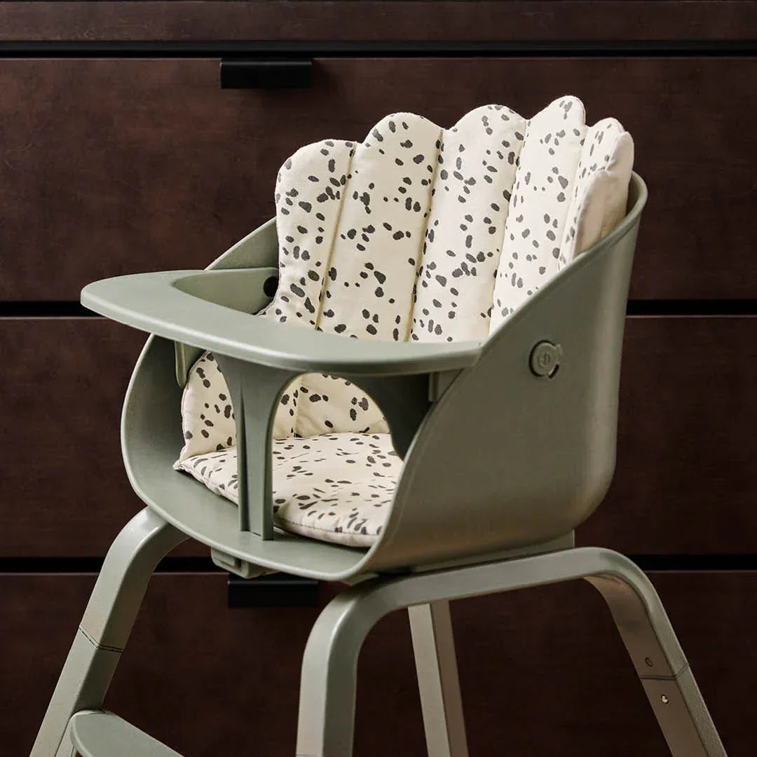 Elodie - Blazina za stolček za hranjenje Grace - Dalmatian Dots