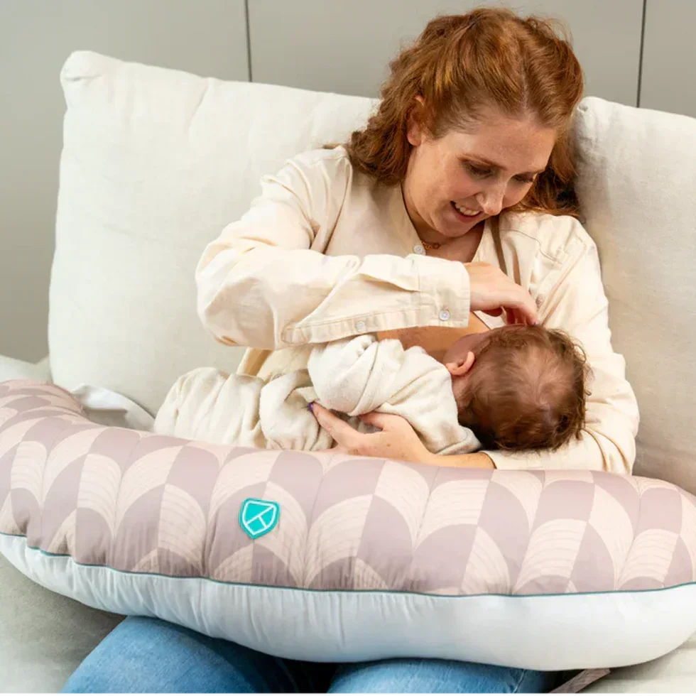 Koala Babycare - Blazina za nosečnice Hug Comfy - Fan Beige