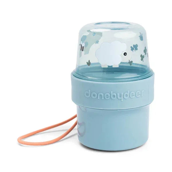 Done by Deer - To go snack container S Tiny Farm - Blue