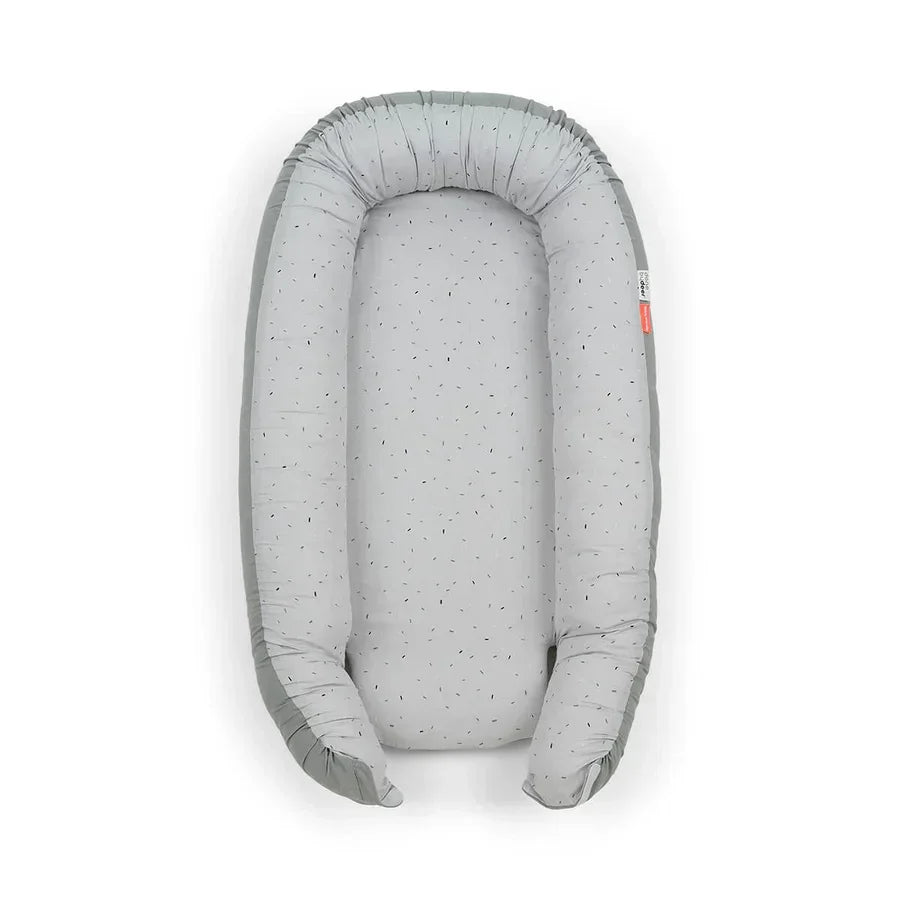 Done by Deer - Gnezdece - Confetti Grey