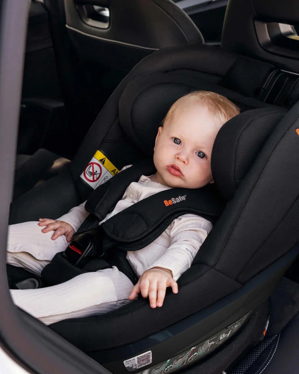 BeSafe - Otroški avtosedež Beyond² 360 (61-125cm) - Fresh Black Cab - 11045369-BlackCabF Luxbaby