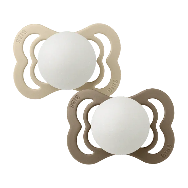 BIBS - Simetrična duda Supreme nočna, silikon - Vanilla/Dark Oak Glow - 160434 Luxbaby