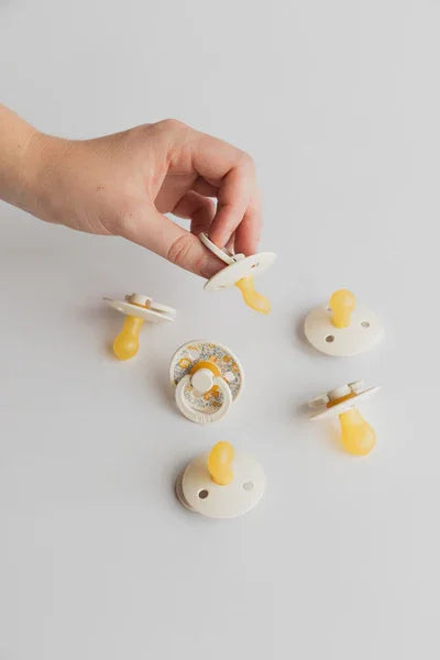 BIBS x Liberty – Začetni paket 3 otroških dud Colour, lateks – Eloise (različni cuclji) - 81344 Luxbaby